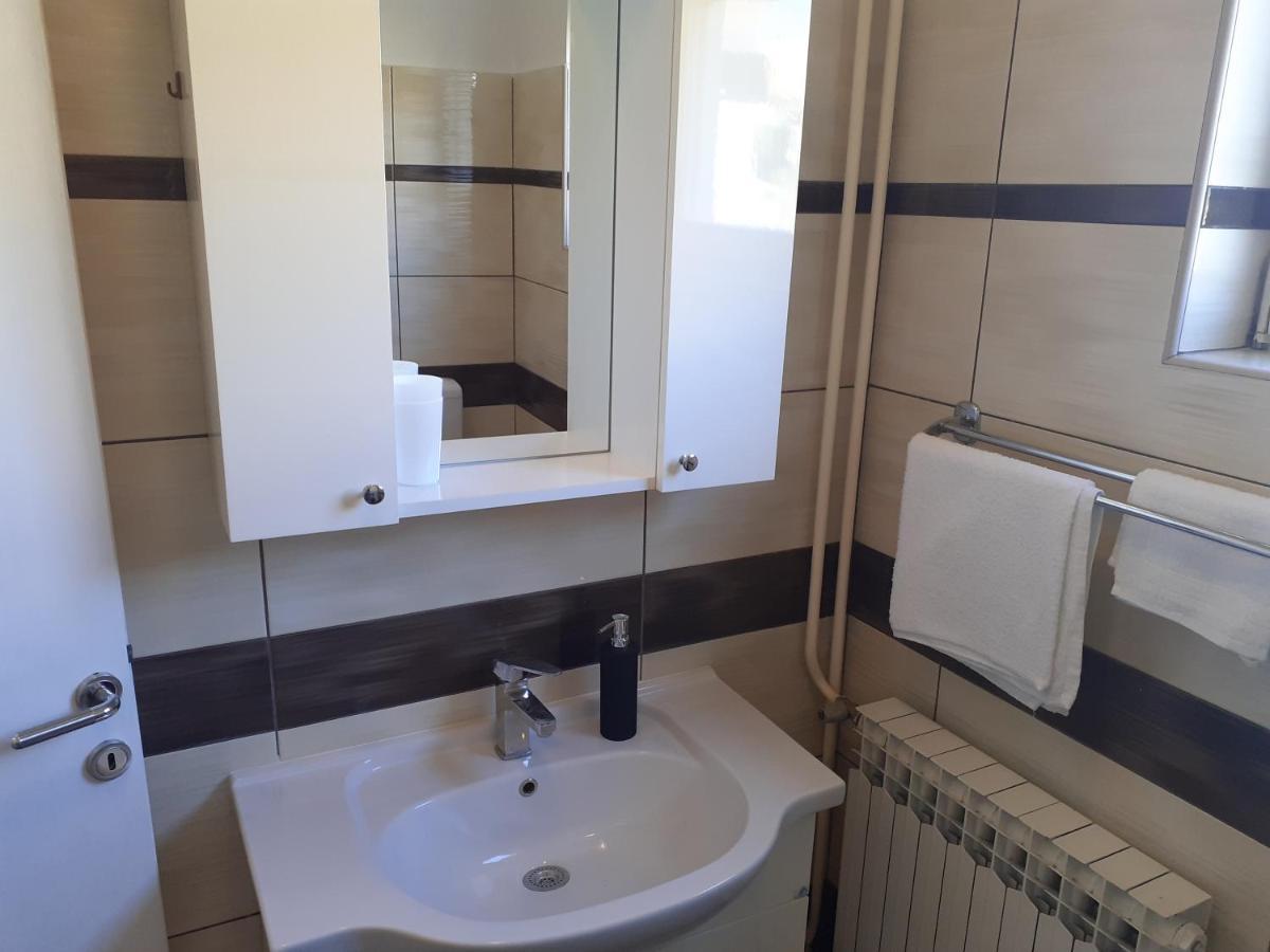 Apartment Tomas,,,Spacious House With Private Parking,Terrace,5G Internet,,,,, 扎达尔 外观 照片